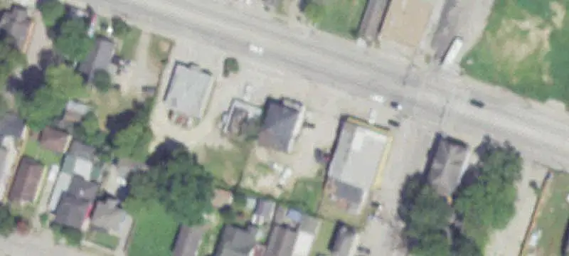 14-Unit Apartment Building