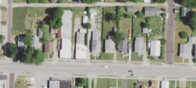 Flex Property with Detached Outbuilding