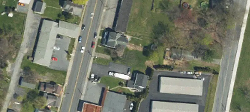 8-Bay Automotive Garage