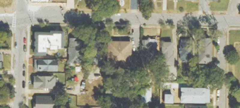 8-Unit Brick Apartment Building