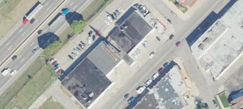 Vacant Storefront with Advertising Easement