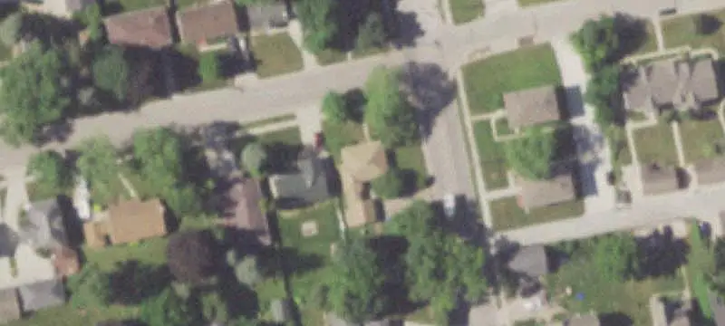 4-Unit Mixed-Use Building