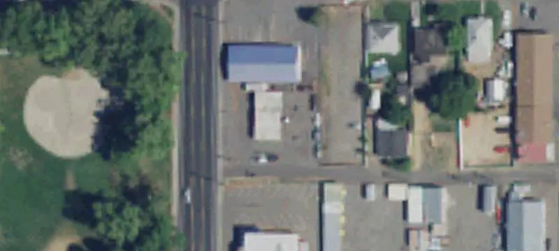 Mixed-Use Retail Building with Warehouse