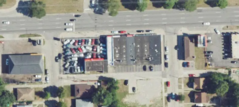 Retail Suite in Shopping Plaza
