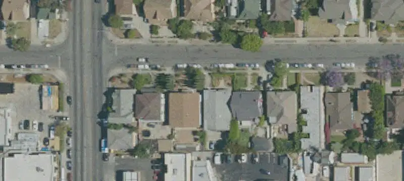 4-Unit Apartment Building