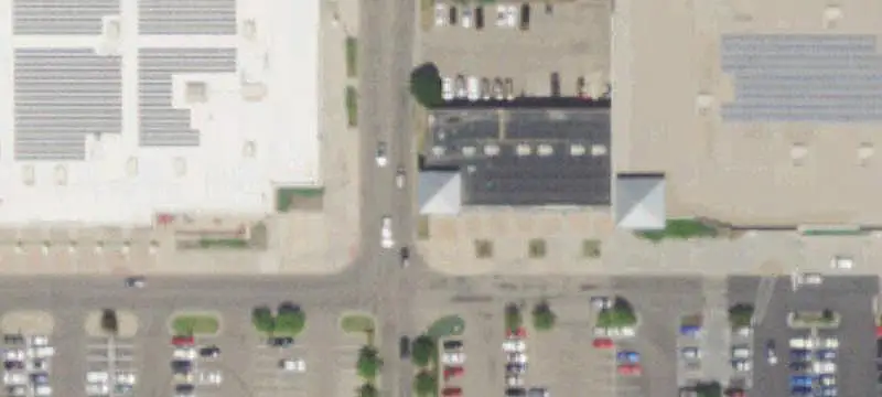 Open-Plan Retail Space