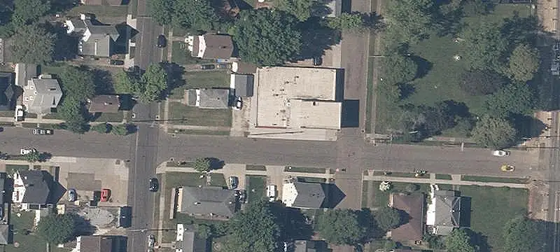 4-Storefront Mixed-Use Building