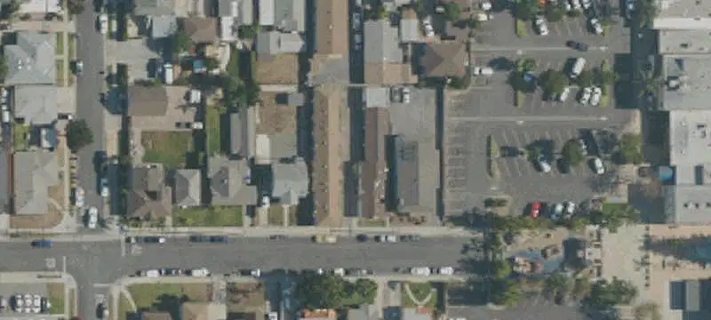 8-Unit Apartment Building