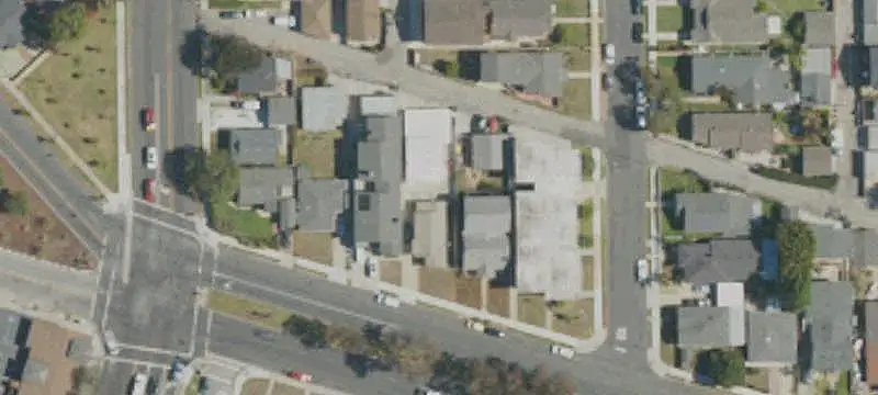 Updated Triplex with Garages
