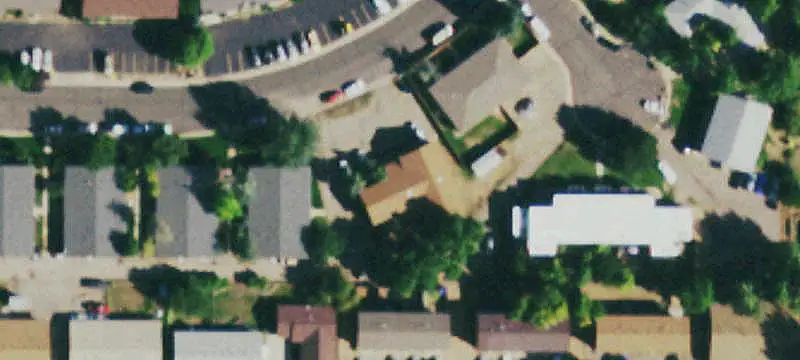 6-Unit Apartment Building
