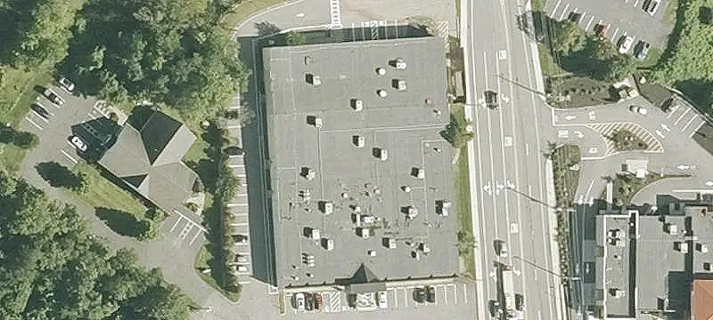 Retail Suite in Shopping Center