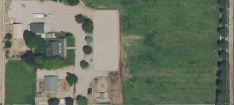 Level Commercial Land