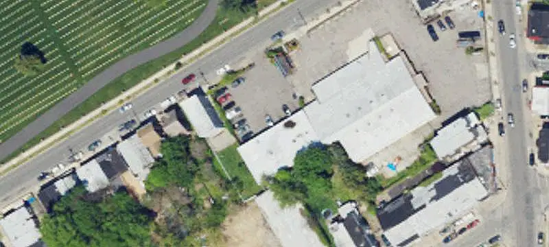 Flex Space with Three Garages