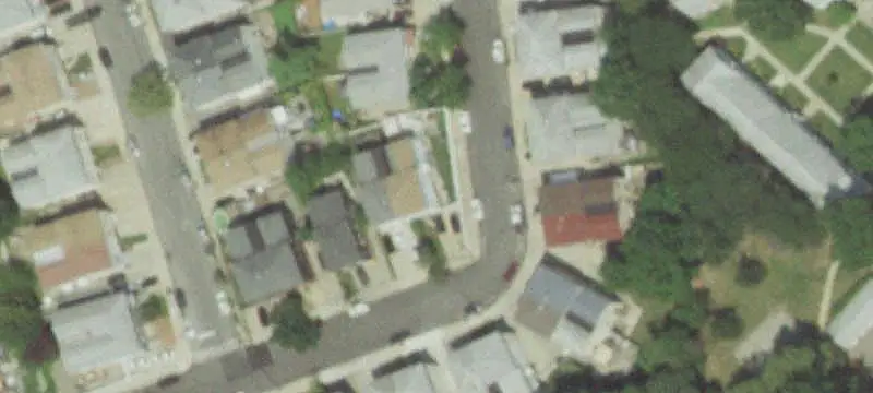 7-Bedroom Duplex with Garage