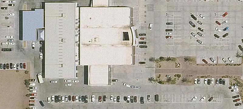 Self-Storage Unit with Tall Door