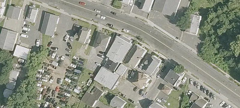 6-Unit Apartment Building