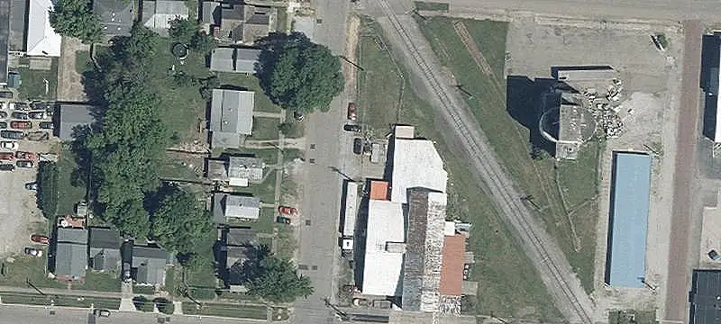 Auto Shop with Overhead Door