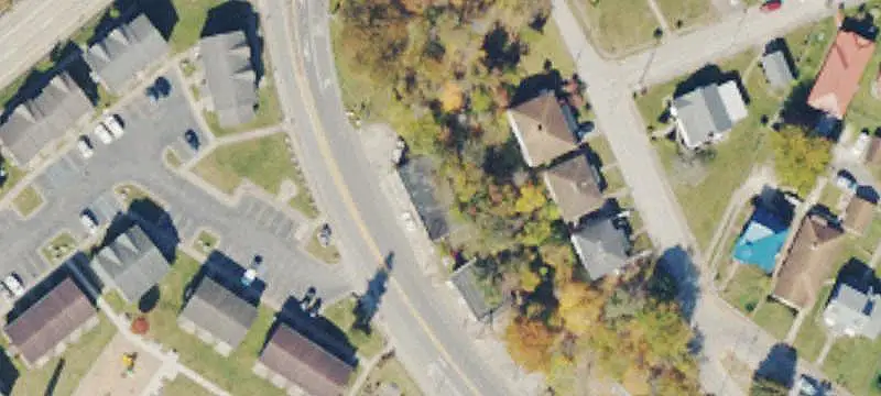 Mixed-Use Property with Apartment