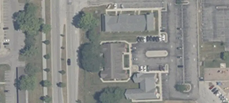 Three-Suite Office Building
