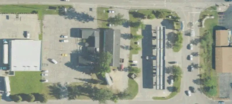 Retail Building with Rear Area