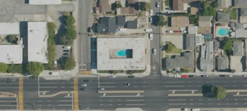 18-Unit Apartment Building