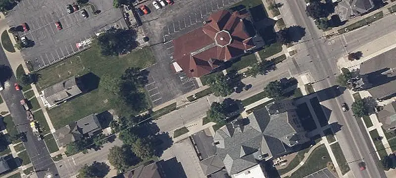 Mixed-Use Property with Guest Lodging