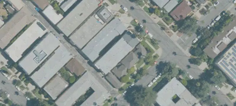 10-Unit Apartment Building