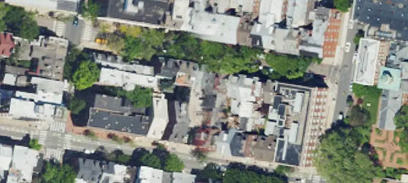 6-Unit Apartment Building