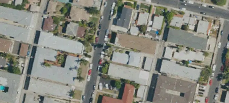 4-Unit Apartment Building