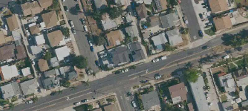 4-Unit Property with Individual Laundry