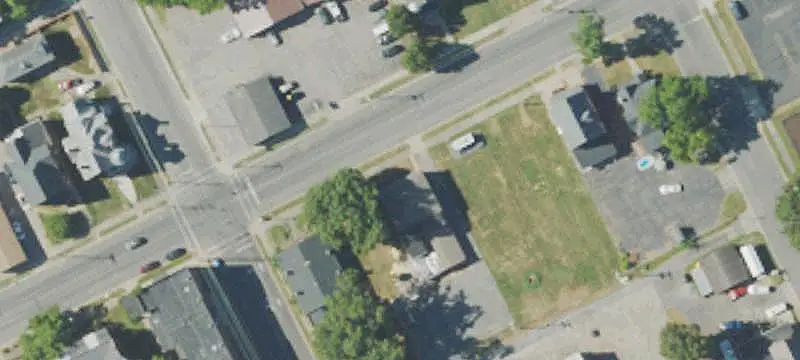 Mixed-Use Property with Garage