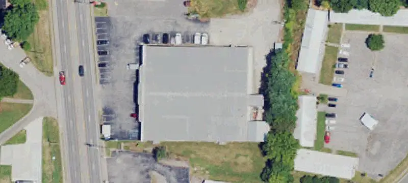 Showroom with Two-Bay Access