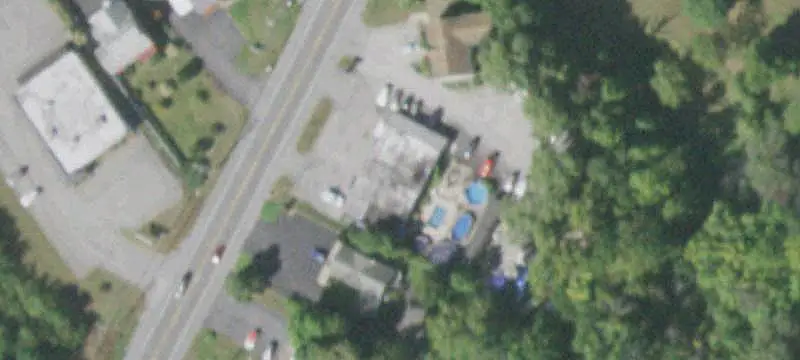 Mixed-Use Property with Apartment