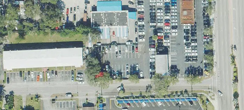 Automotive Showroom with Service Center