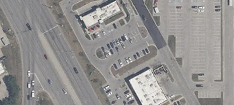 Retail Space with Signalized Access