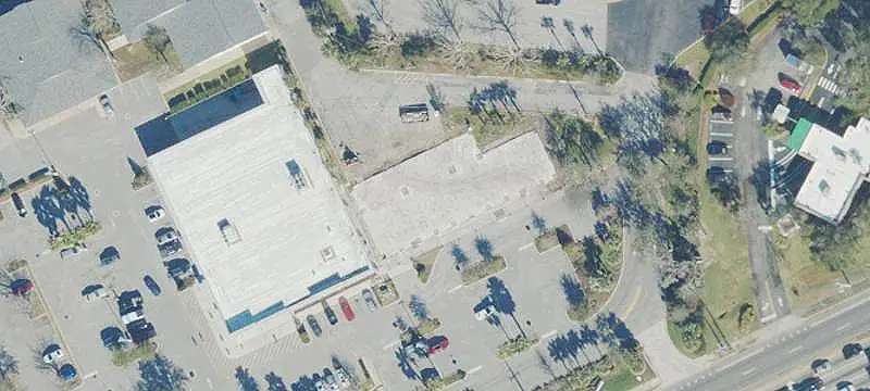 Multi-Suite Retail Center