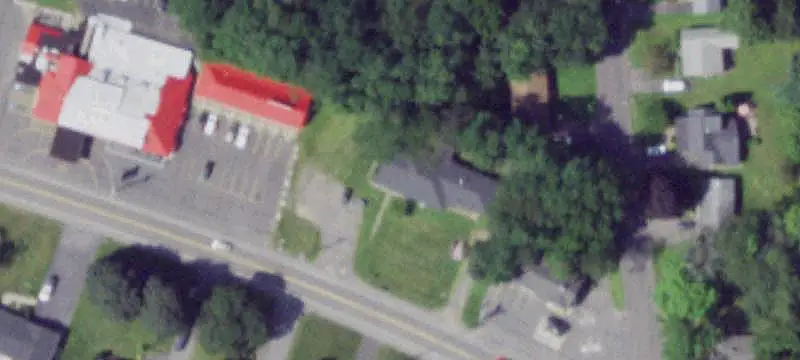 6-Unit Multifamily Building