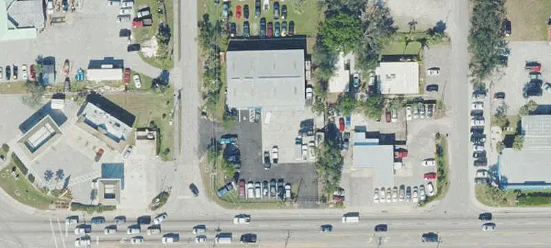 Auto Service Property with Lift Bays