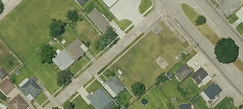 Commercial Land
