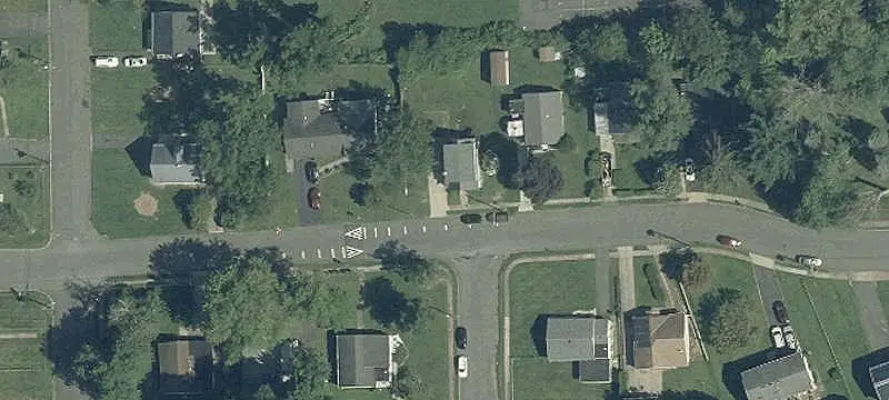Duplex with Separate Utilities