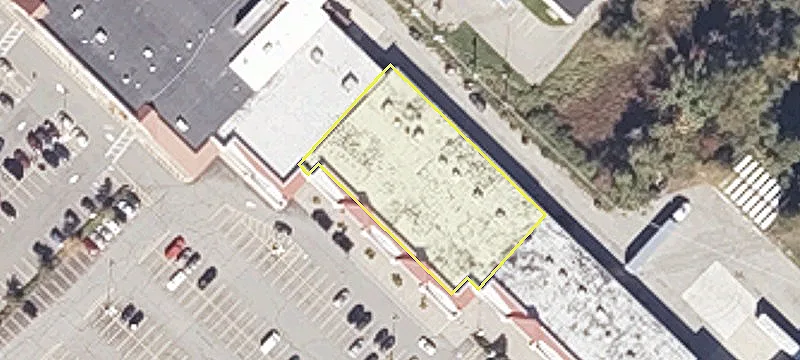 Premier Shopping Center Retail Space