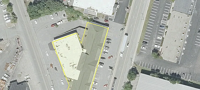 Multi-Tenant Sales/Service/Office Property