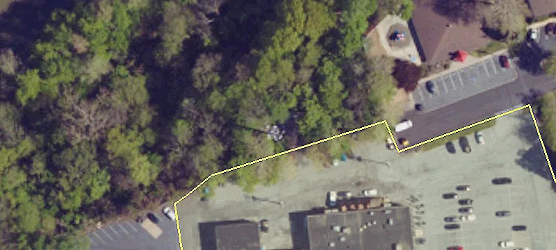 Retail Space in Camp Hill