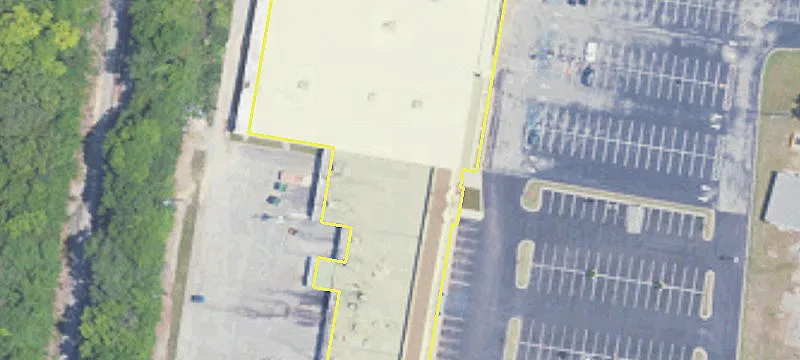 Retail Space in Pelham Parkway