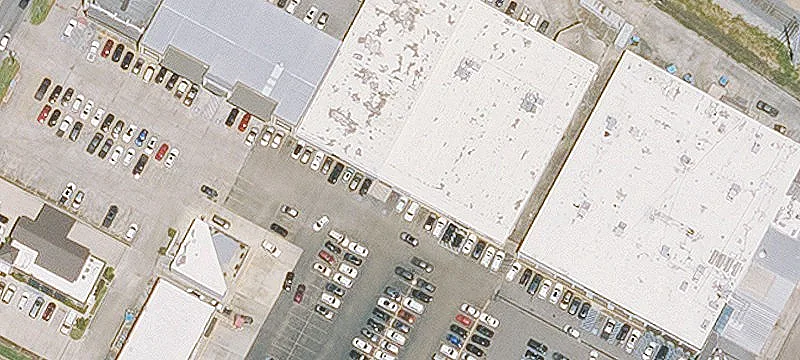 High-Traffic Shopping Center Space