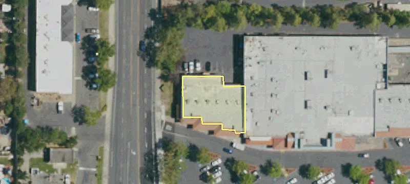 Retail Space in Elkhorn Plaza