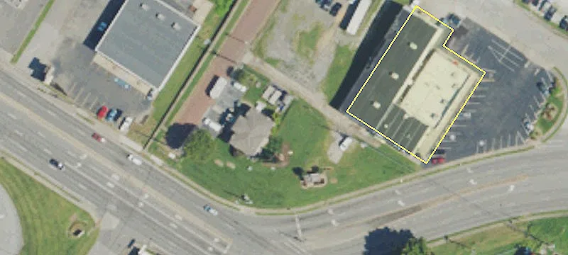 High-Traffic Office Building For Sale