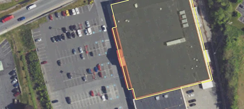 Retail Space in Hamburg Square