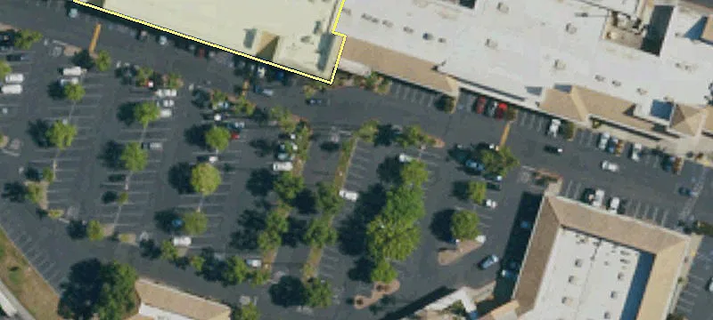 Retail Space in Pocket Area
