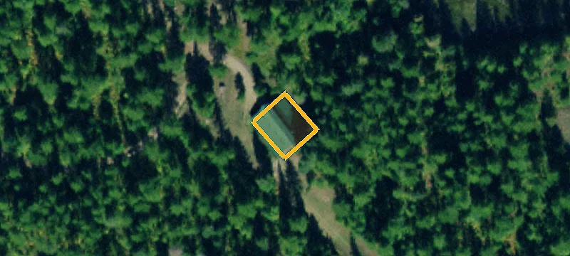 Seventeen Acre Lake Property